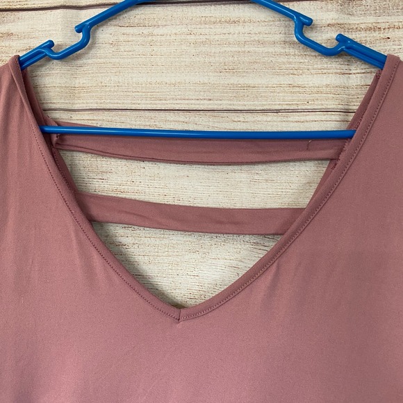 M Fasis V-neck Strappy Back Tank Top Shirt Size 3X Stretchy Knit Pink NWT - Picture 4 of 8